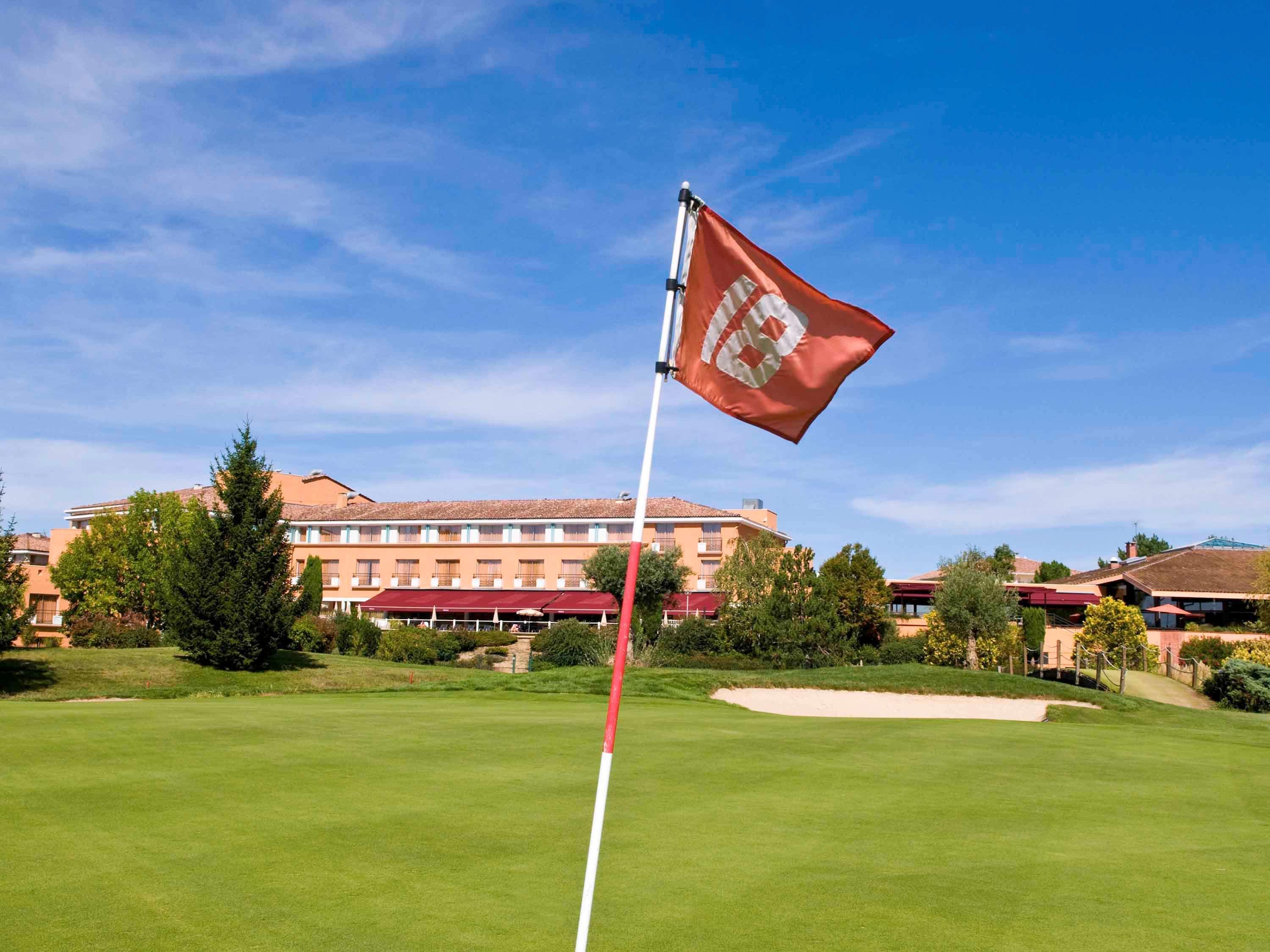 Mercure Toulouse Aeroport Golf De Seilh Eksteriør billede